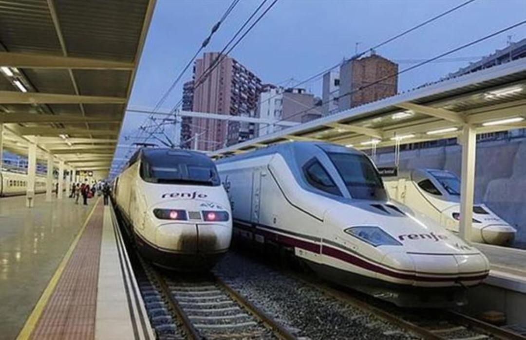 The Train Office Estudio 01 Alicante Extérieur photo
